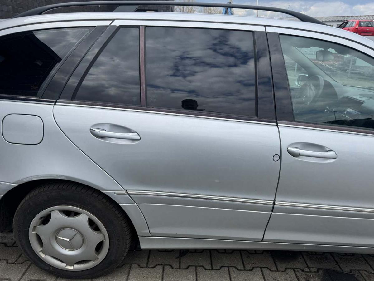 Mercedes C Klasse 203 original T&uuml;r hinten rechts 775 Iridiumsilbermetallic T-Modell Kombi Bj.2006